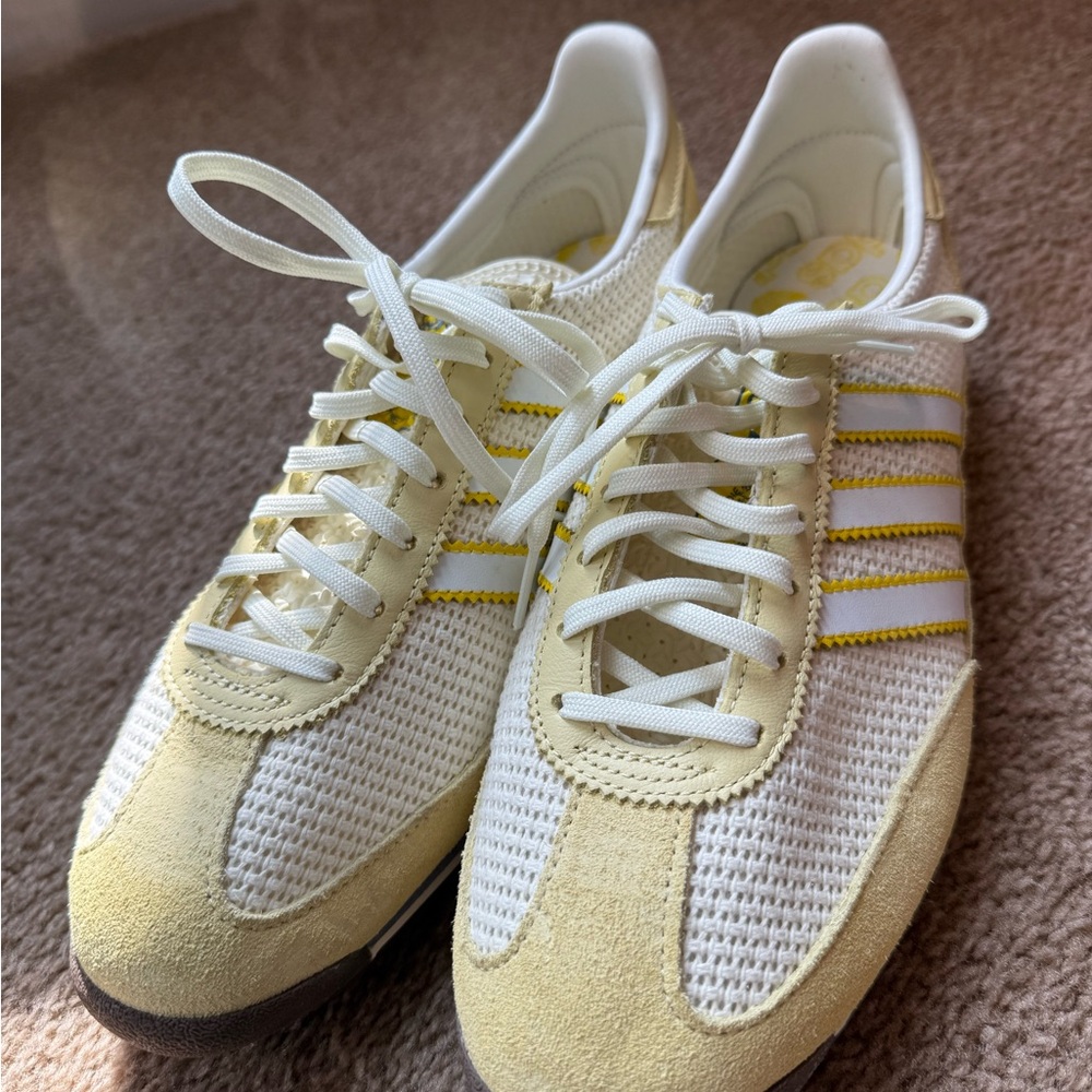 adidas Women's Yellow and White Sneakers